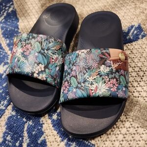 New- Womens Fitflop Jim Thompson "House Of Klong Edition" Slide Slippers -size 5